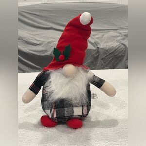 NWOT Christmas Gnome Sitting Decoration Red Hat and Plaid Shirt NEW